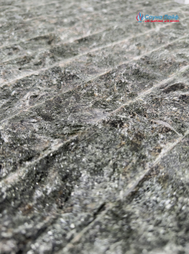 Плитка пироксенит рваный камень 200х50х20 мм